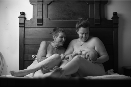 La bellísima foto que conecta a cuatro generaciones de mujeres