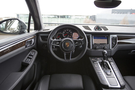 Porsche Macan interior