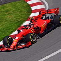Charles Leclerc aprovecha el accidente de Hamilton para dominar en Canadá y Carlos Sainz acaba cuarto