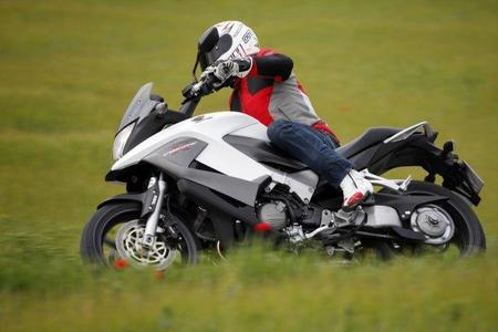 Honda Crossrunner en acción 2
