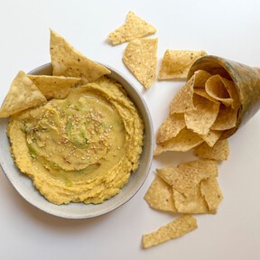 Hummus de puerro, una combinación que va a sorprender a tus invitados 