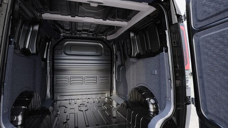 Pv5 Premiere interior
