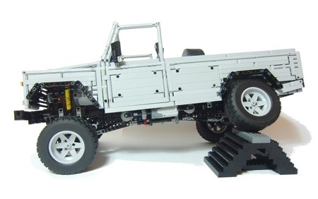 Land Rover LEGO Defender