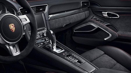 Porsche 911 Carrera GTS