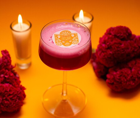 Este es el lugar en la CDMX con un menú que honra el Día de Muertos a través de una ‘Ofrenda líquida’