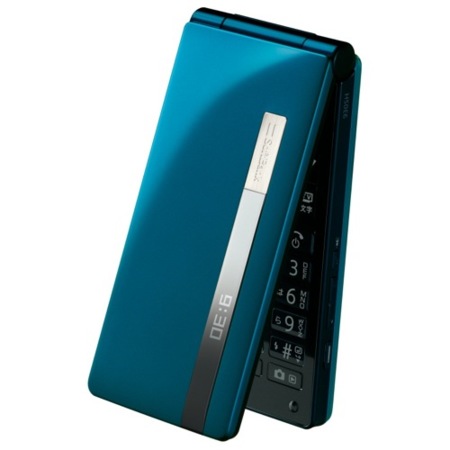 Sharp 930SH, cuerpo oriental, alma occidental