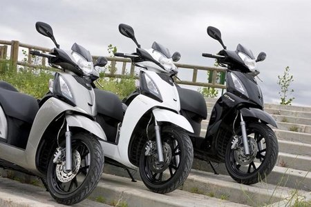 Kymco People 125 GTI