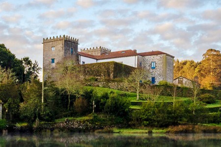 Torres De Cereixo Vista Desde La Ria