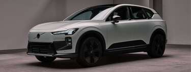 El nuevo Volvo EX60 quiere acabar con dos grandes problemas de los autos eléctricos: ansiedad por autonomía e integración de IA 