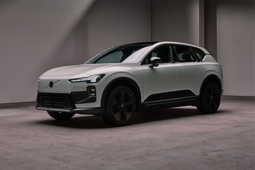 El nuevo Volvo EX60 quiere acabar con dos grandes problemas de los autos eléctricos: ansiedad por autonomía e integración de IA