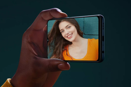 OPPO F15: cámara de cuatro lentes, 8 GB de RAM y el lector de huellas bajo la pantalla