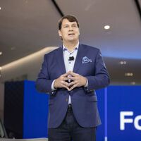"Estamos ante una amenaza existencial": El CEO de Ford vuelve asustado de China tras ver cómo de avanzados son sus coches eléctricos. Ahora quiere igualarlos.