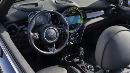 Mini Cooper Se Cabrio 9