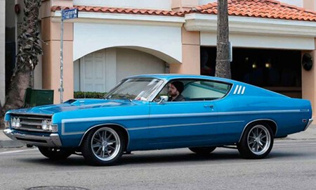 Aaron Paul y su Ford Torino 'Need For Speed'