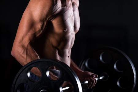 Un ejercicio de aislamiento para cada grupo muscular