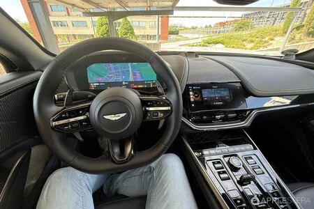 Carplay Aston Martin