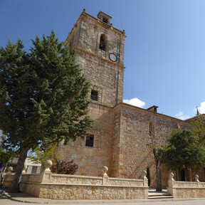 Este pueblo medieval de Cuenca fue dividido en dos en plena Edad Media: hoy presume de tener todo por partida doble