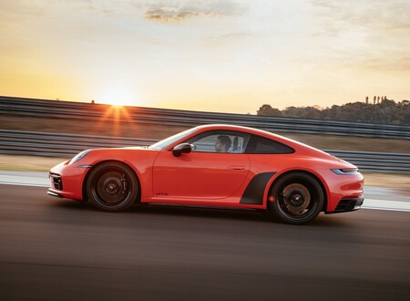 Porsche 911 Carrera 4 Gts 2022