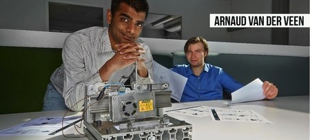 Esta impresora no usa tinta u otro consumible, sino que quema el papel