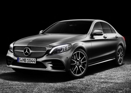 Mercedes Benz C Class 2019 1600 01