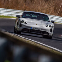 Porsche Taycan Turbo S recupera su trono en Nürburgring y le arrebata el récord a Tesla
