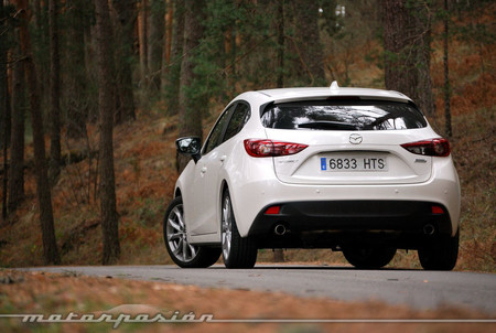 Mazda3 2013 Luxury AT