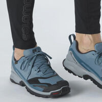 El Corte Inglés tiene las zapatillas Columbia y Salomon para practicar senderismo este verano rebajadas a mitad de precio