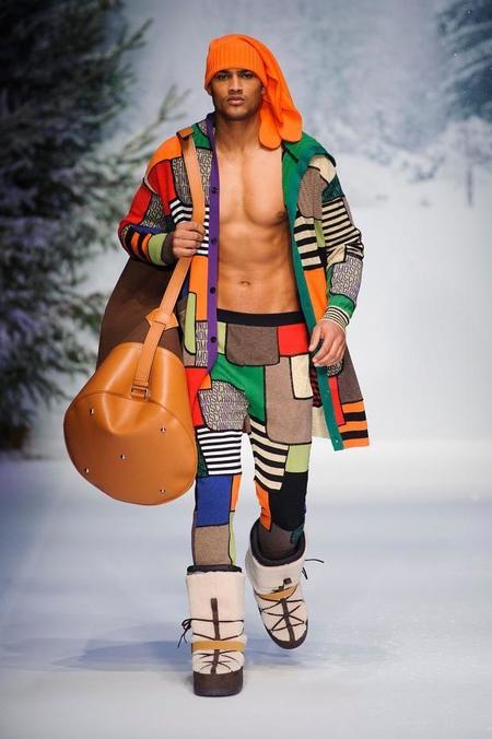 Moschino sí, Moschino no ¿Hay algo de su colección Otoño-Invierno 2015 que nos guste?