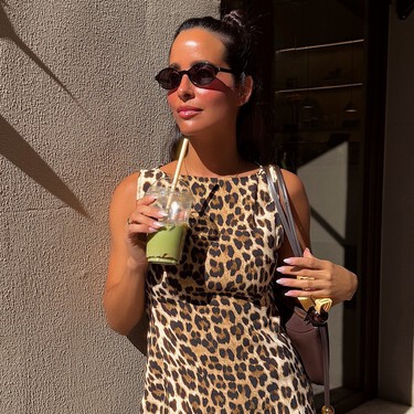 Las nuevas Converse con diseño 'escocés' más buscadas por las expertas en moda para la vuelta a la oficina