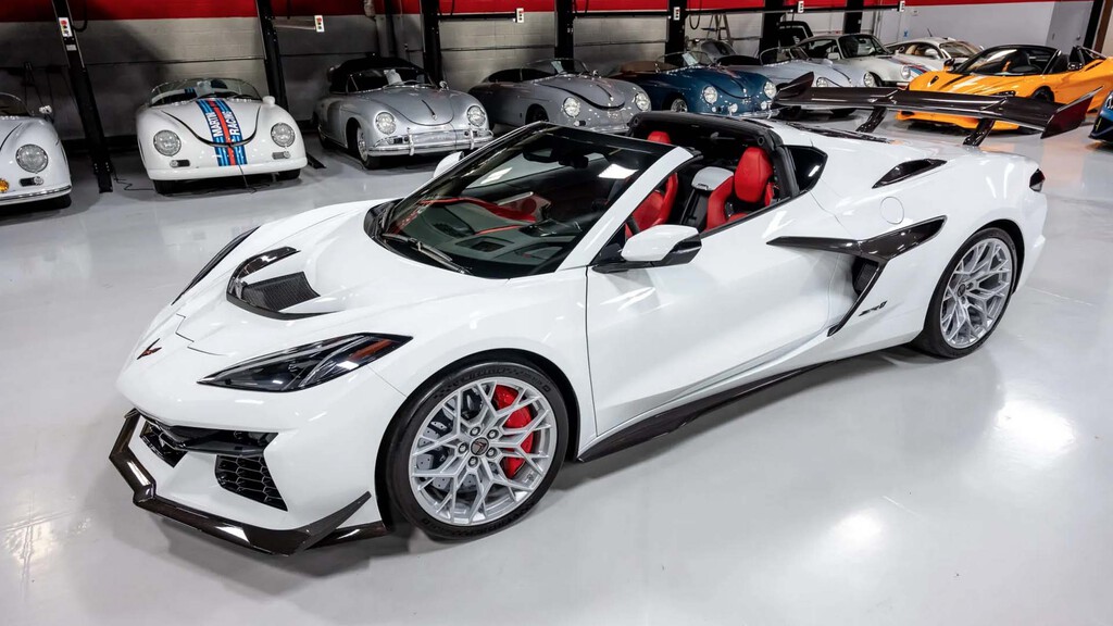 Esperó durante meses para estrenar un Corvette ZR1 de 1.079 CV. Menos de 65 km después lo ha puesto a la venta porque es demasiado potente y le da miedo conducirlo