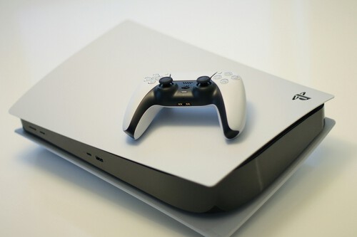 Playstation 5 (Sony)