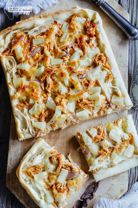 Pizza hawaiana con pollo BBQ. Receta fácil
