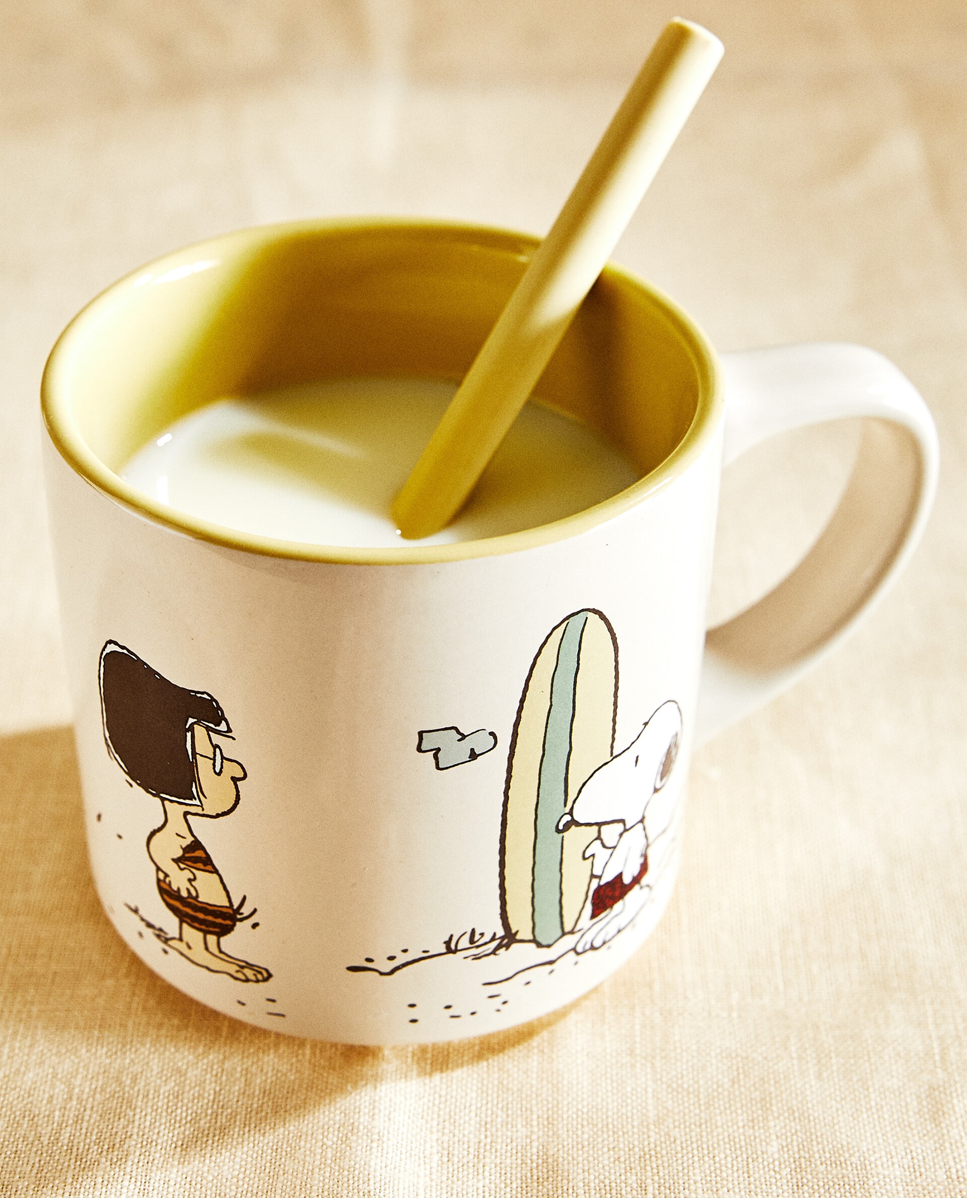 MUG GRES PEANUTS ™