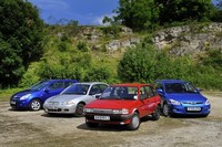 Estos coches de prensa sí que tienen kilómetros