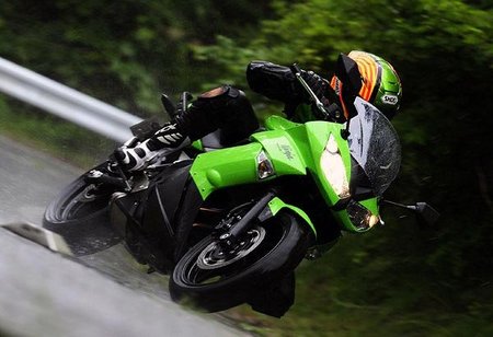 Kawasaki Er-4f y Er-4n, una media cilindrada que podría llegar a Europa