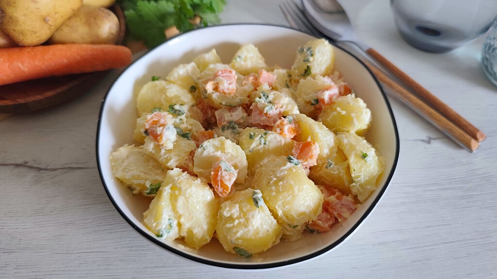 Papas mayo, la ensalada de patata y mayonesa clásica de los asados chilenos
