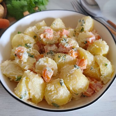Papas mayo, la ensalada de patata y mayonesa clásica de los asados chilenos 
