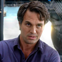Mark Ruffalo sabe cuál es el motivo por el que algunos actores no han firmado contra la fusión de Warner y Paramount. "Un profundo, feo y penetrante miedo a hablar" 