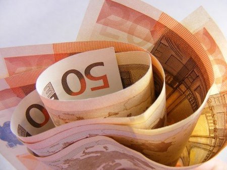 Una solución a la crisis para sonreir con los dientes apretados