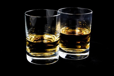 Se descubre por qué el whisky sabe mejor si se le añade un poco de agua
