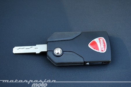 Ducati Multistrada 1200 S Touring