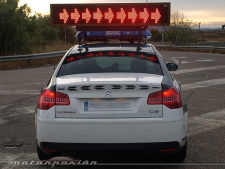 La Guardia Civil desmiente el bulo: no es necesario un certificado para ir en coche a trabajar (por ahora)