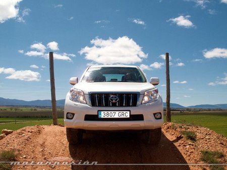 toyota Land Cruiser 2010-13