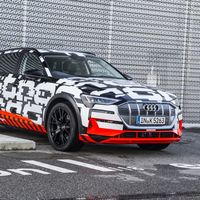 El Audi e-tron de producción llegará en verano y dos de sus hermanos no tardarán: e-tron Sportback y e-tron GT