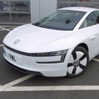 Uno de los 200 Volkswagen XL1 que se vendieron antes de que explotara el Dieselgate puede ser tuyo
