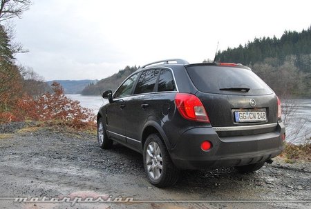 Opel Antara 2011