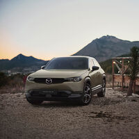 El nuevo El Mazda MX-30 R-EV es un eléctrico con motor rotativo para que te olvides de la autonomía. Y ya tiene precio