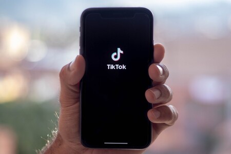 Hemos analizado estos consejos financieros viralizados en tiktok con más de cientos de miles de views: los buenos, los malos y los muy malos