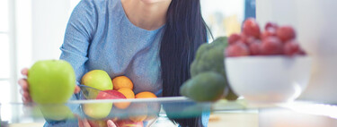 Guardar la fruta en la nevera no siempre es buena idea. Estas son las frutas que debes guardar en el frutero 