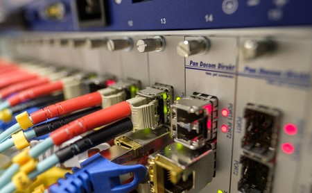 El tráfico de internet en España también ha empezado su 'desescalada': tras estabilizarse, comienza a bajar
